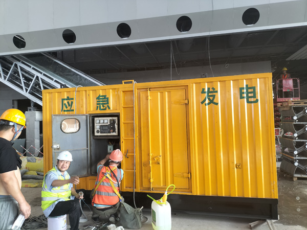 青云谱怎样判断空气滤清器是否需要更换？